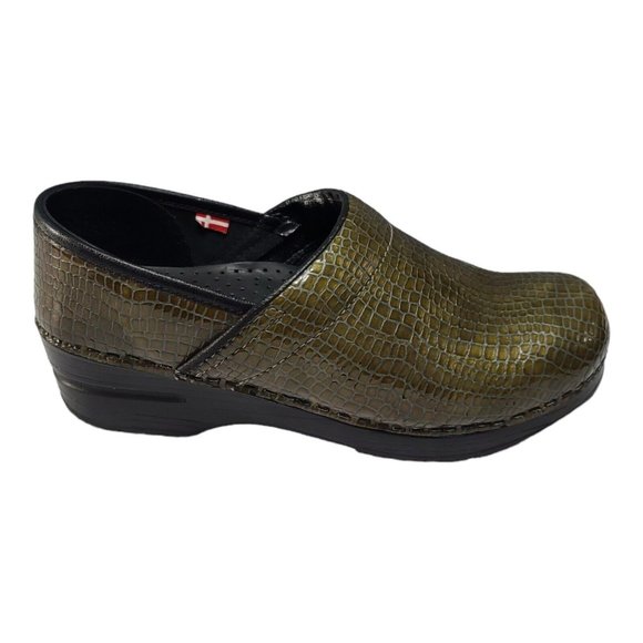 SANITA Women's Professional Work Clog Shoe Snakeskin Print Green US 7 EU 38 - Picture 2 of 12